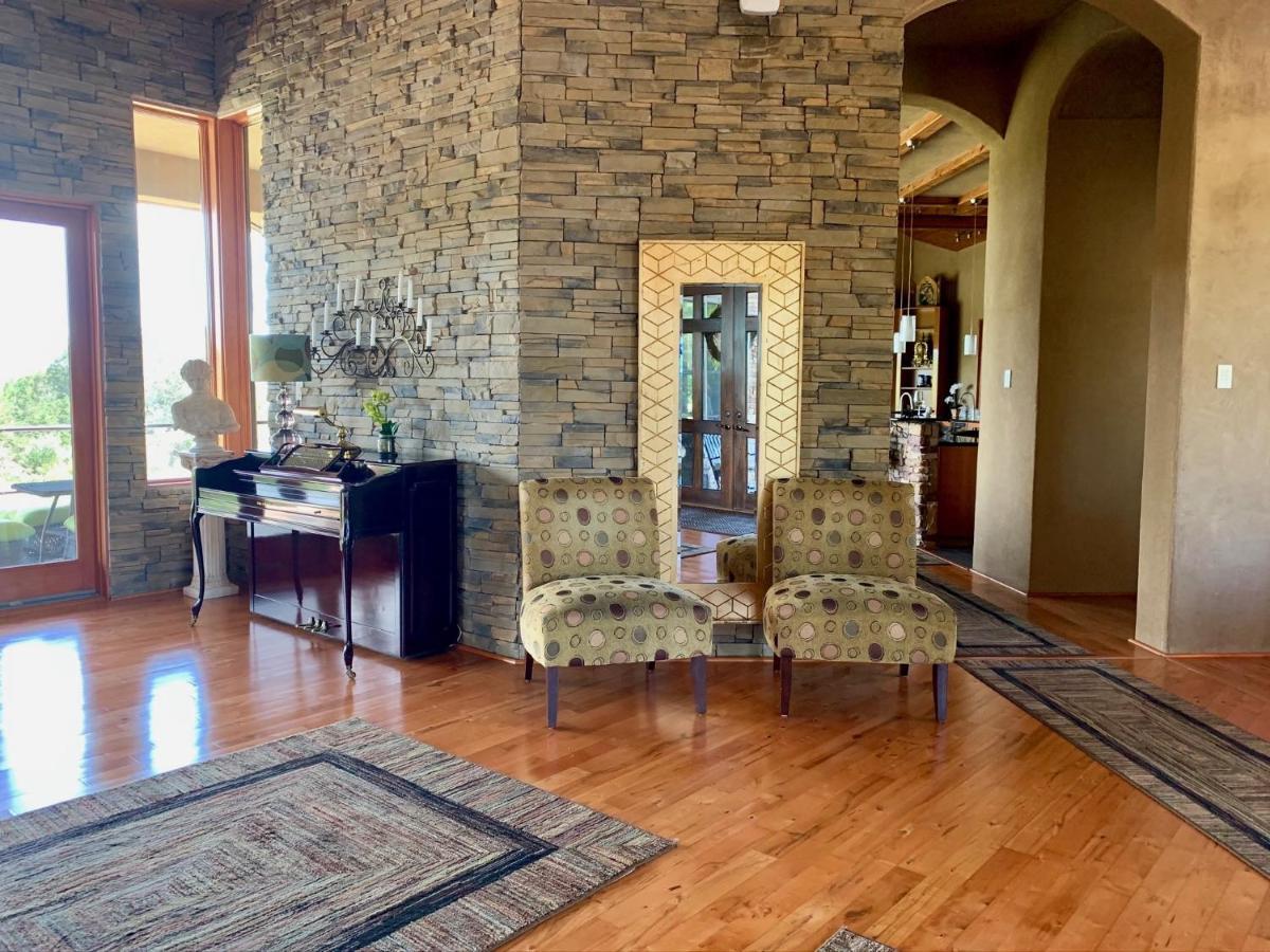Villa Scenic Hill Country Retreat - Rhino Ranch New Braunfels Exterior foto