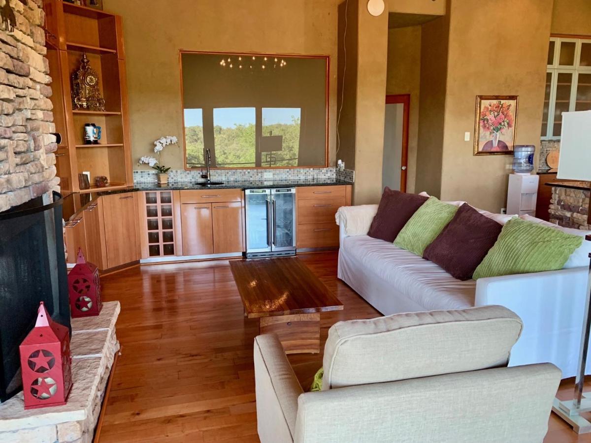 Villa Scenic Hill Country Retreat - Rhino Ranch New Braunfels Exterior foto